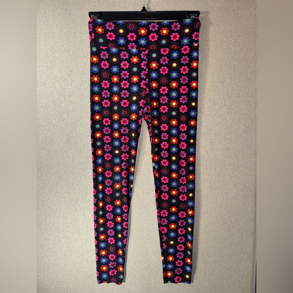 No Boundaries size small Black Floral Leggings
